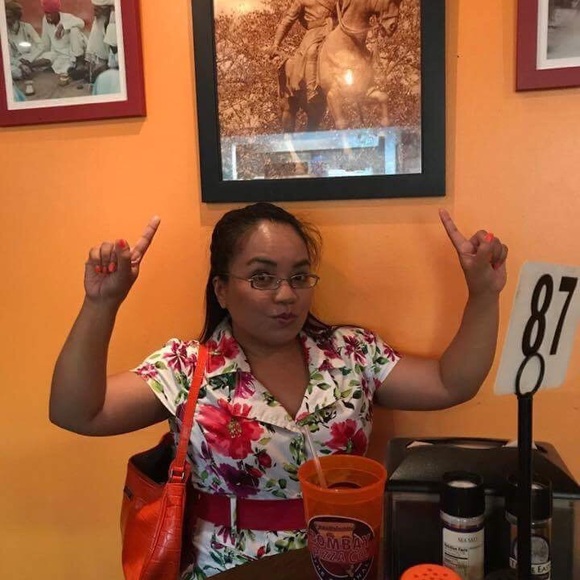 Meet your Posher, Michelle - Picture 3 of 8